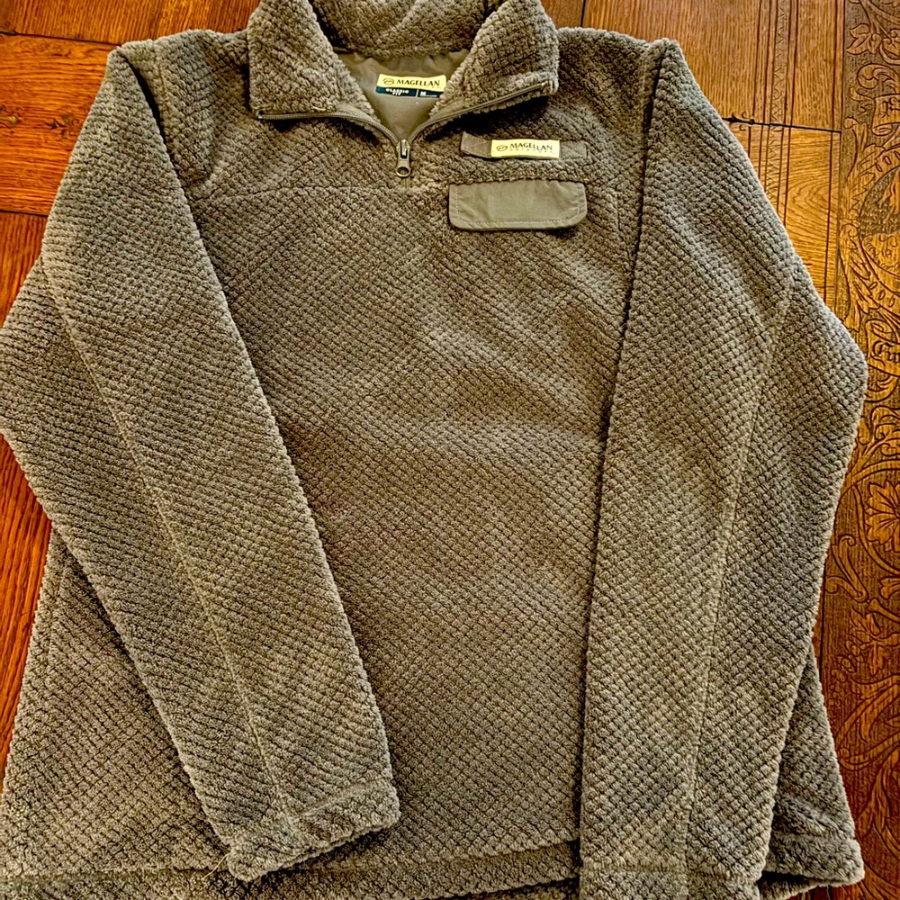 Magellan Outdoors Women's Textured Zip-Up in Gray